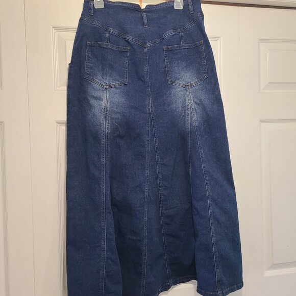 Women's Retro Exposure Button-Fly A-Line Maxi Denim Skirt - Picture 3 of 4
